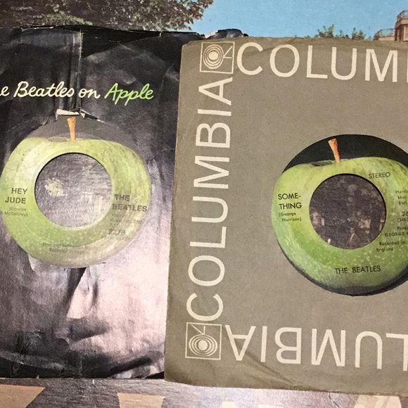 As is Beatles 45s A and B side hits. Probably a late  Sixties Christmas gift. - Picture 1 of 4